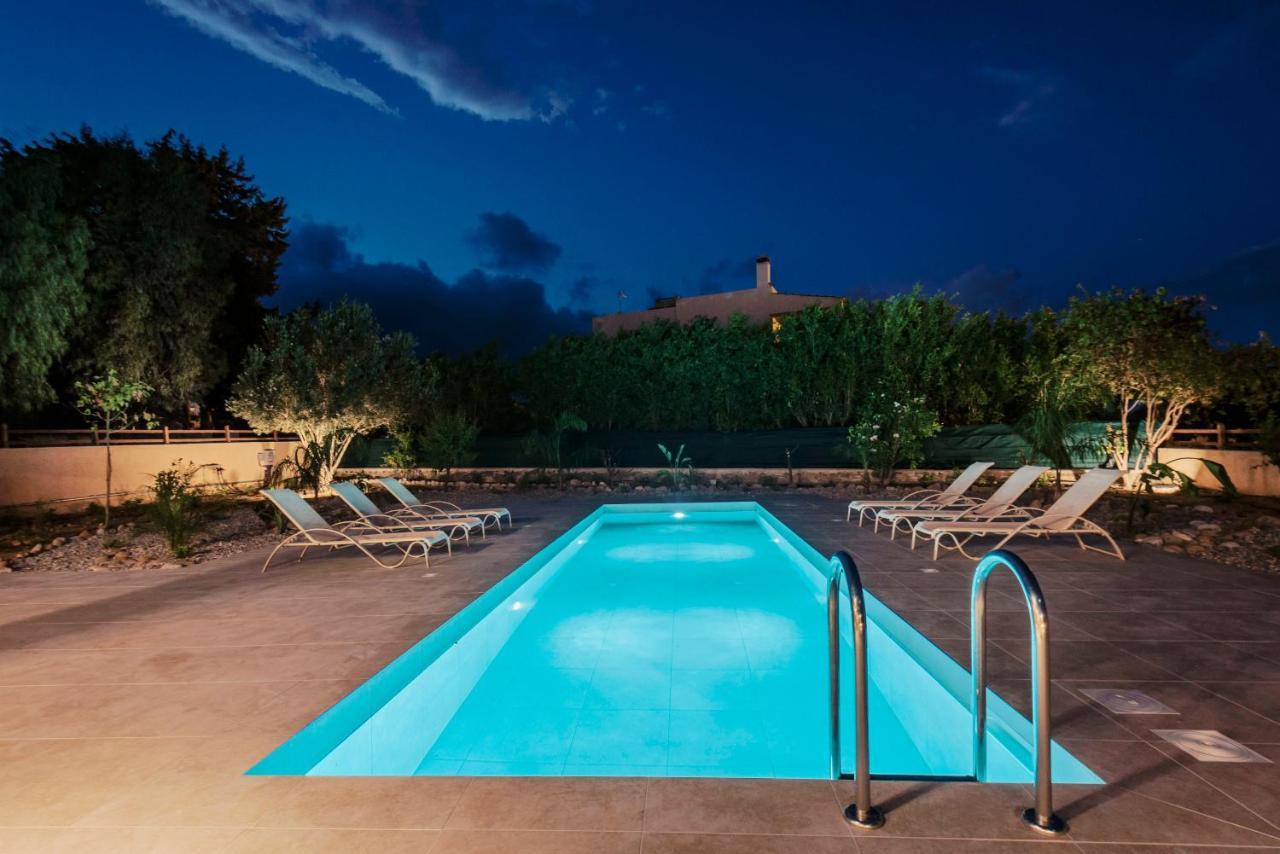 Villa Maribia With Private Pool Gennadi Esterno foto